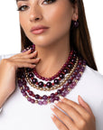 Collana girocollo multilinee con pietre in acrilico viola e rosse - Mya Accessories