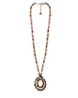 Collana lunga in tessuto con pendente, ricoperto di microcristalli in vetro arancio e nero
