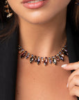 Collana girocollo a catena con pietre in vetro a forma di foglia multi viola - Mya Accessories