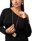Collana lunga a catena con pendente a fiore in vetro multi arancio - Mya Accessories