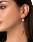 Orecchini a catena pendenti con corno smaltati rosso - Mya Accessories