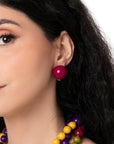 Orecchini con sfera in acrilico fucsia a clip - Mya Accessories