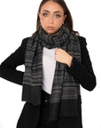 Sciarpa misto lana nera con trama rigata - Mya Accessories