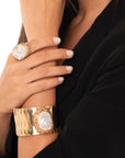 Bracciale rigido cuff in metallo con microcristalli in vetro e perla - Mya Accessories