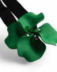 Chocker in tessuto nero con fiore verde - Mya Accessories