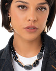 Collana girocollo con pietre in acrilico nere ed inserti animalier - Mya Accessories
