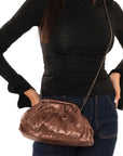 Borsa clutch in tessuto bronzo metalizzato - Mya Accessories
