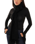Sciarpa in cashmere a tinta unita nera con frange - Mya Accessories