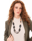 Collana lunga con pietre in acrilico e resina marrone e grigio - Mya Accessories