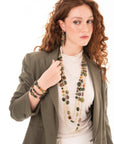 Collana lunga multi filo a catena con mix di pietre in acrilico tono nero e giallo - Mya Accessories