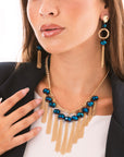 Collana girocollo a catena con pietre blu in vetro e frange pendenti - Mya Accessories