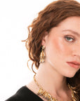 Orecchini pendenti con frange in metallo e pietre in vetro grigie - Mya Accessories