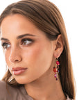 Orecchini pendenti con pietre in vetro tono viola e rosso - Mya Accessories