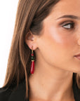 Orecchini pendenti a goccia con pietre dure tono rosso e verde - Mya Accessories