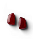 Orecchini a clip con pietra geometrica in acrilico rossa - Mya Accessories