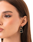 Orecchini pendenti in metallo con pietre in vetro nere - Mya Accessories