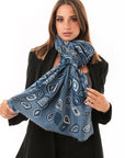 Sciarpa in cotone azzurra con stampa geometrica - Mya Accessories