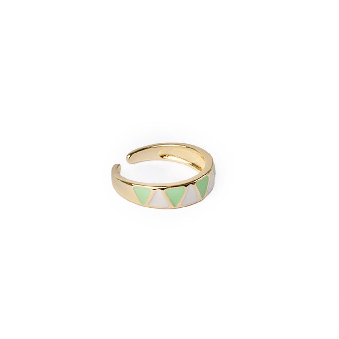 Anello in ottone regolabile con triangoli smaltati bianchi e verdi - Mya Accessories