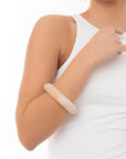 Bracciale bangle rigido in acrilico matto beige - Mya Accessories