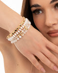 Bracciale elastico multilinee con pietre in vetro bianche - Mya Accessories