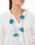 Collana lunga a due fili con micro cristalli e fiori in cotone blu - Mya Accessories