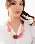 Collana girocollo con inserti ovali in resina tono rosa - Mya Accessories