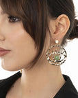 Orecchini pendenti circolari, design ad occhio con pietra in acrilico verde - Mya Accessories