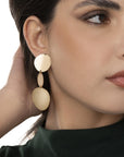 Orecchini pendenti a forma ovale in metallo lucido - Mya Accessories