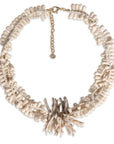 Collana girocollo con pietre pietre e dettaglio rami tono bianco