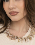 Collana girocollo con rami in acrilico tono beige - Mya Accessories