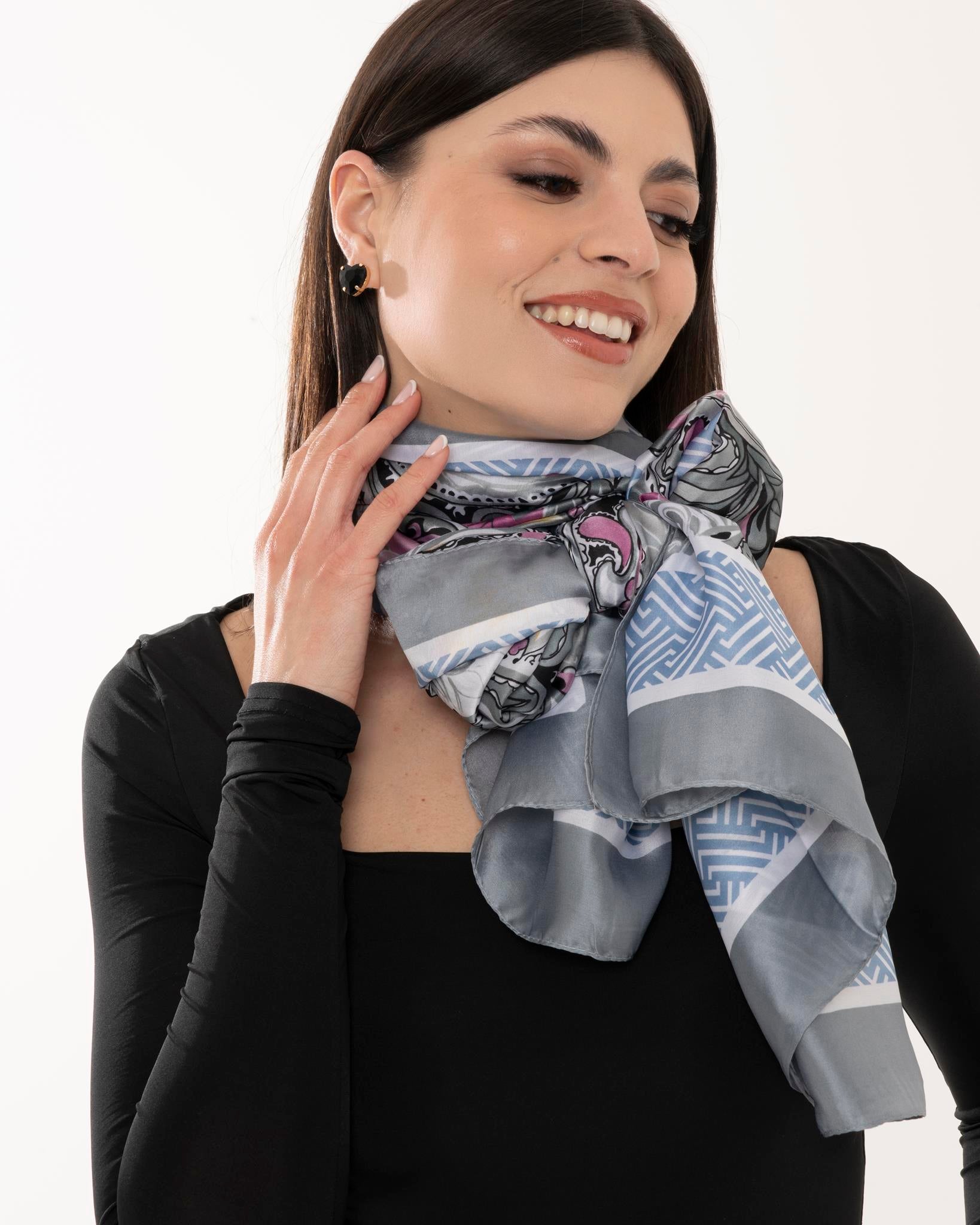 Sciarpa simil seta con stampa sui toni del grigio - Mya Accessories