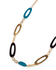 Collana lunga a catena con inserti ovali traforati in acrilico multi blu - Mya Accessories