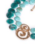 Collana girocollo a due linee con pietre circolari in acrilico tono petrolio, inserti spirale - Mya Accessories