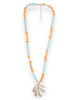 Collana lunga con sfere in acrilico arancio e turchesi, pendente a foglia - Mya Accessories