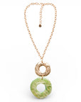 Collana girocollo a catena con doppio pendente in metallo ed acrilico circolare verde - Mya Accessories