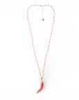 Collana lunga a catena con pendente corno in resina e vetro rosso - Mya Accessories