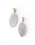 Orecchini pendenti con pietra ovale in acrilico lilla - Mya Accessories