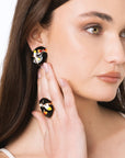 Orecchini a clip ovali smaltati neri con design a libellula - Mya Accessories