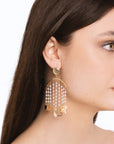 Orecchini in metallo con pendente cascata di fili di perline con charms - Mya Accessories