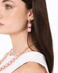 Orecchini pendenti con pietre in resina rosa - Mya Accessories