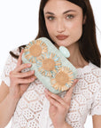 Borsa clutch verde acqua con tre fiori a rilievo - Mya Accessories