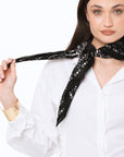 Foulard in seta nero con stampa ad orsacchiotto - Mya Accessories