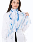 Sciarpa in cotone bianca con stampa tono blu - Mya Accessories