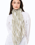 Sciarpa in cotone bianca con stampa animalier verde - Mya Accessories