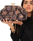 Borsa a caramella in tessuto con stampa tono viola - Mya Accessories