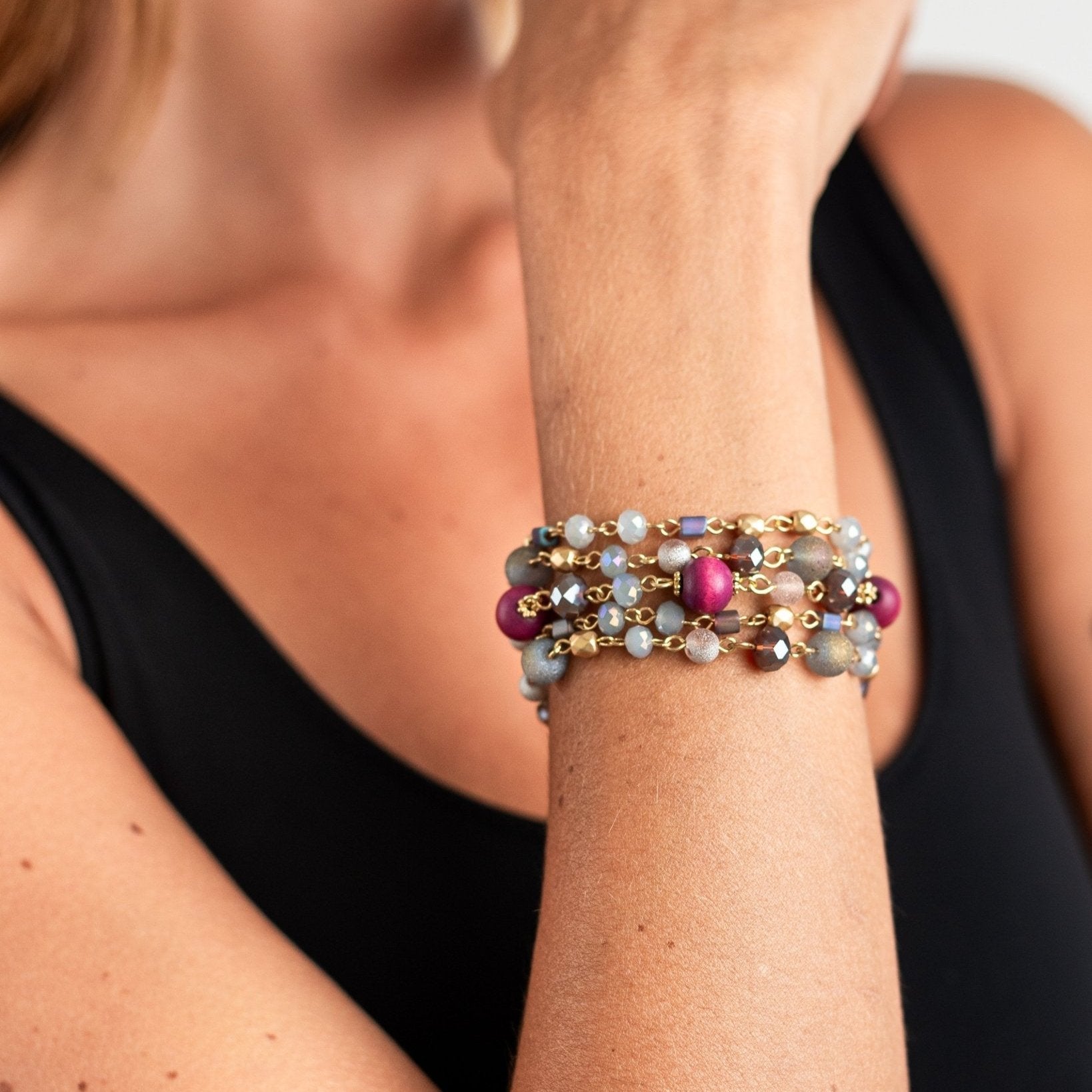 Bracciale a 5 fili con pietre in vetro multi viola - Mya Accessories