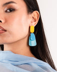 Orecchini pendenti a tre parti in acrilico celeste e giallo - Mya Accessories
