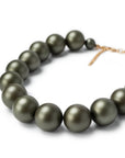 Girocollo con balls in acrilico colore verde - Mya Accessories