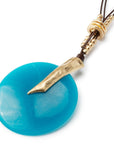 Collana lunga con laccio marrone, pendente circolare in resina ottanio - Mya Accessories