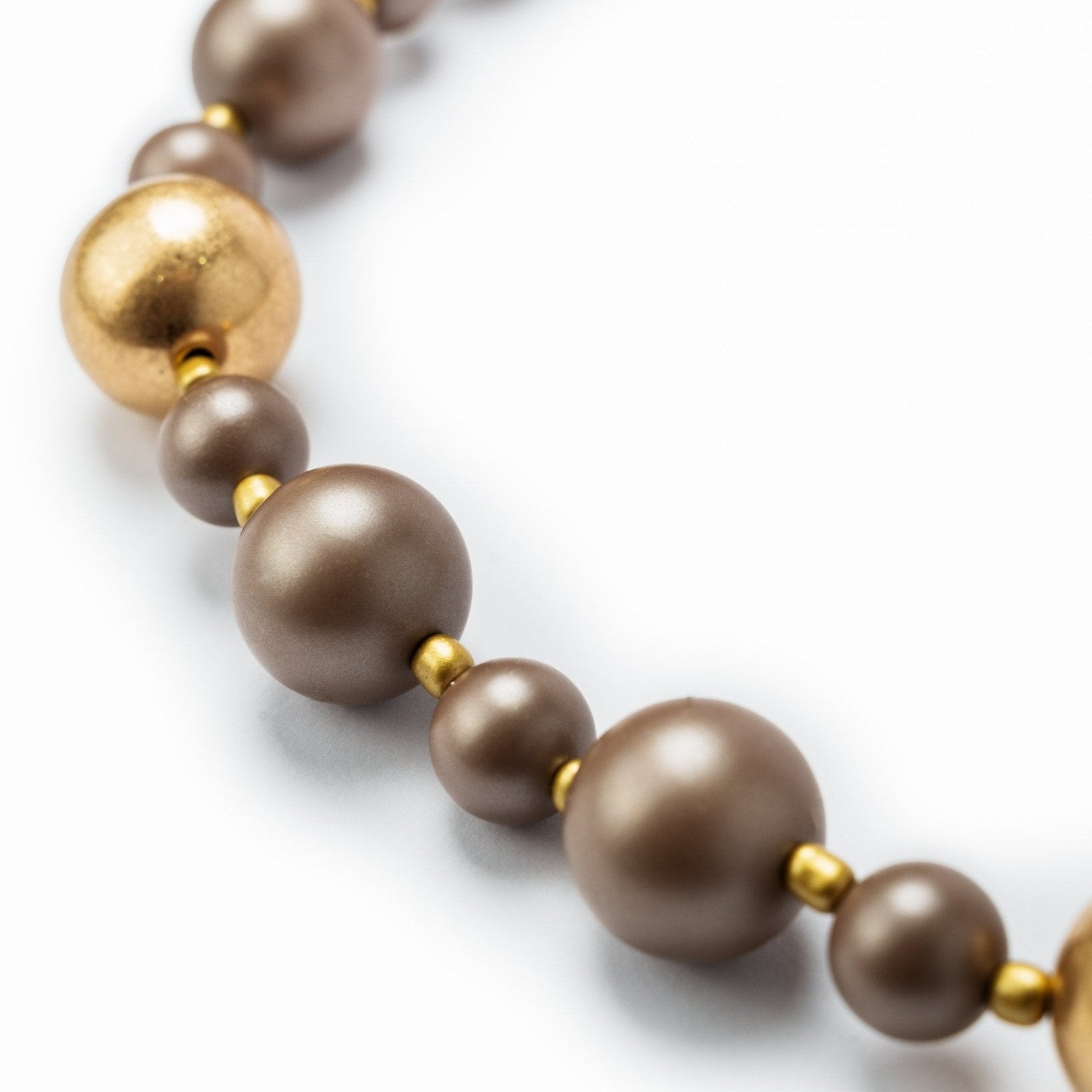 collana-lunga-balls-beige-2-Mya Accessories